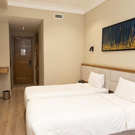 Hotel Marwa Tashkent Pool&Spa Екстериор снимка