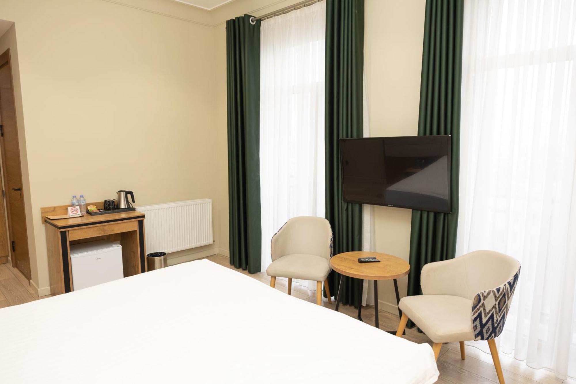 Hotel Marwa Tashkent Pool&Spa Екстериор снимка