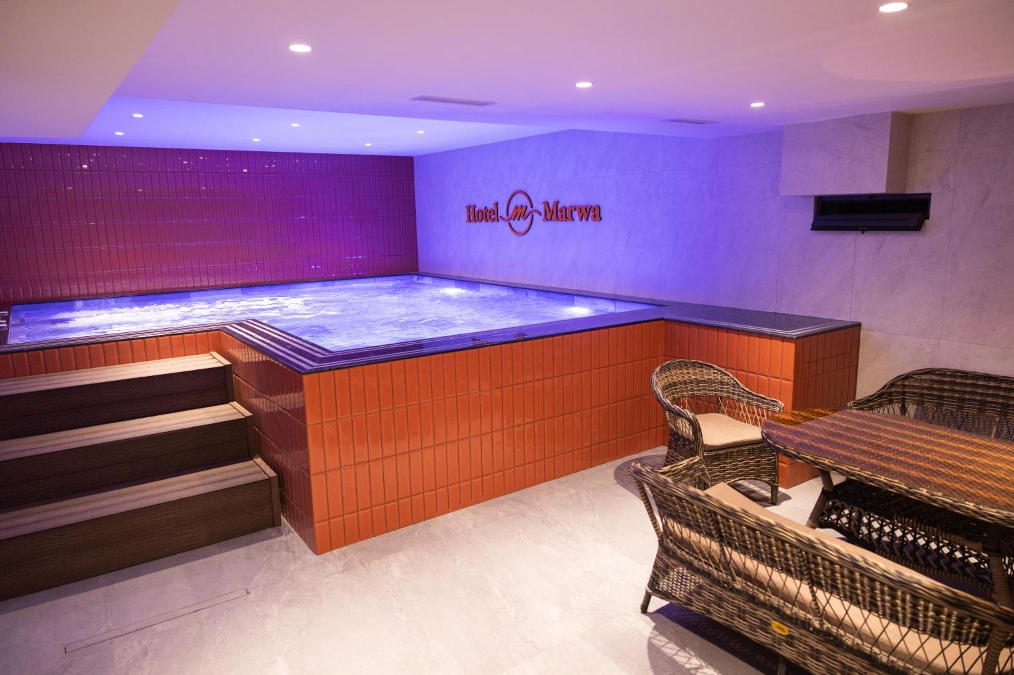 Hotel Marwa Tashkent Pool&Spa Екстериор снимка